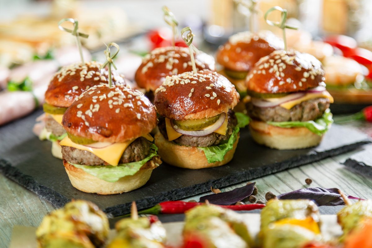 Сосиски в слоеном тесте