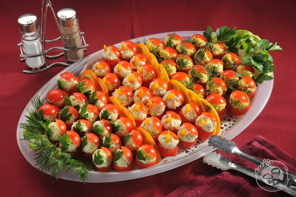 Помидоры черри фаршированные креветками