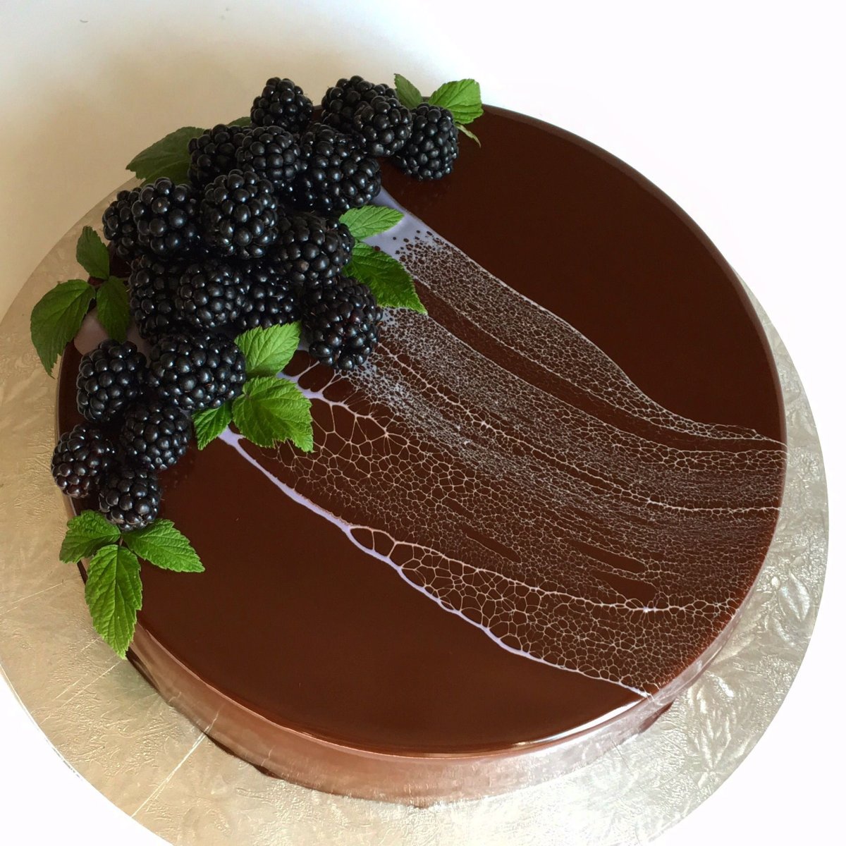 Торт шоколад ананас