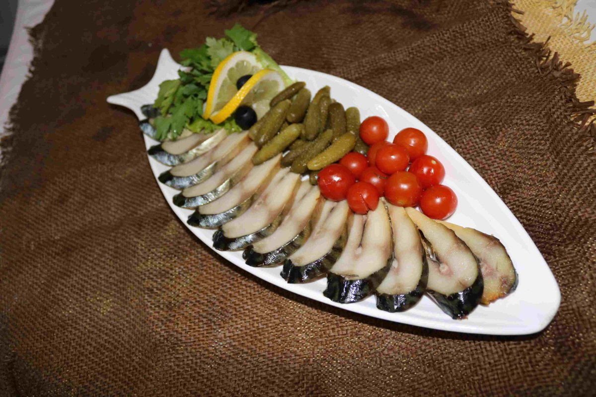 Красивая нарезка скумбрии