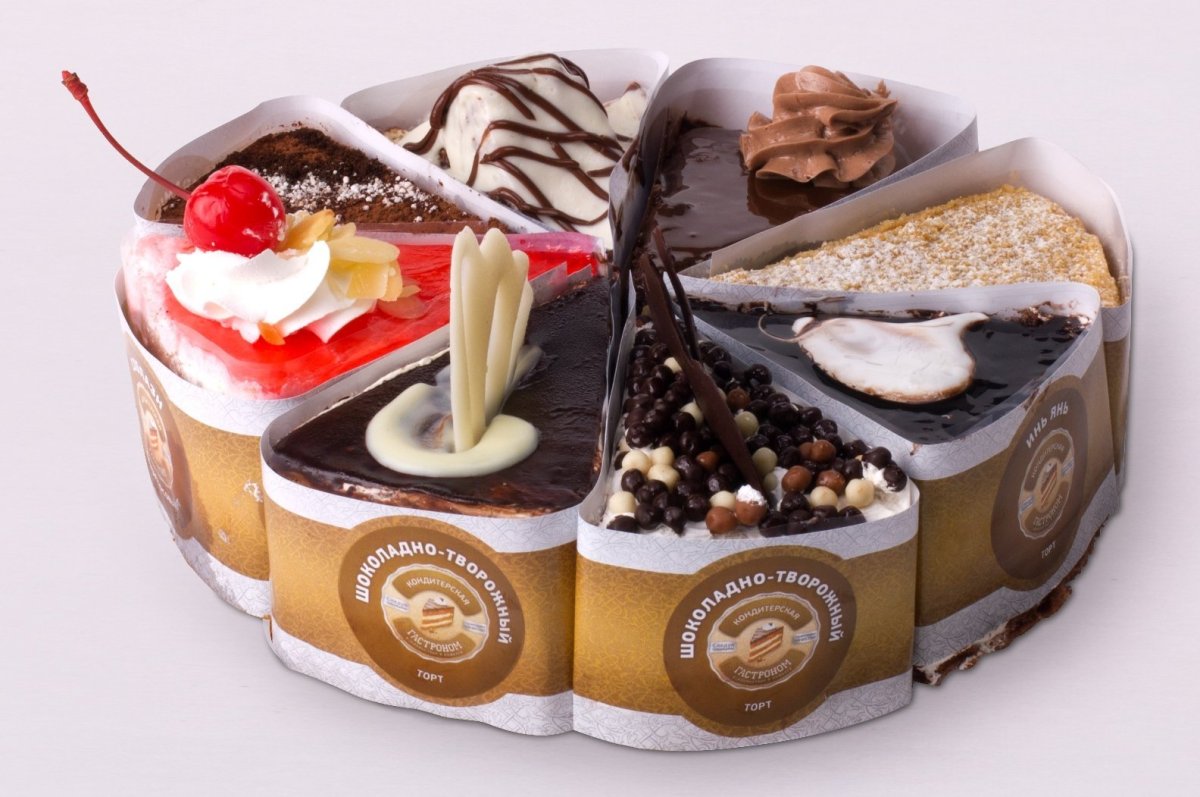 Торт с боксерскими перчатками из крема