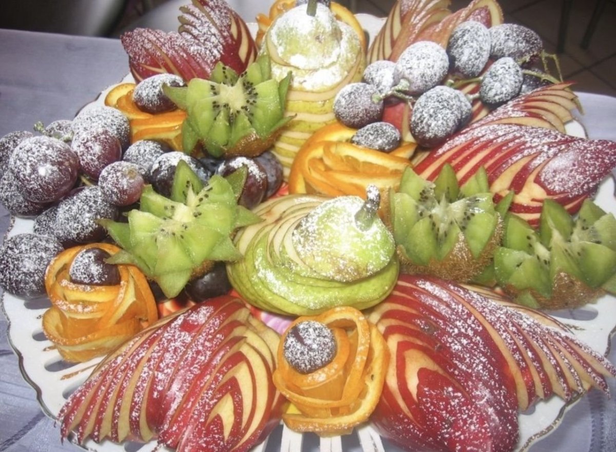 Красиво украсить фрукты