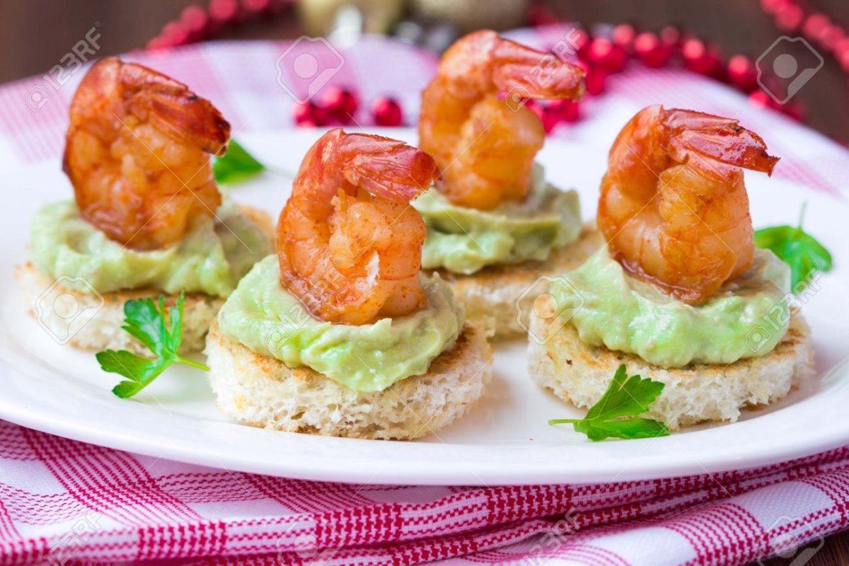 Тост с креветками
