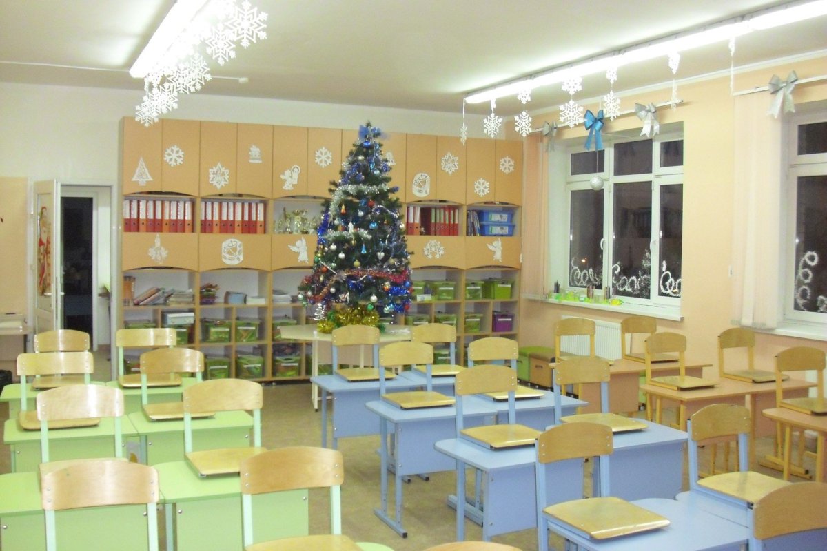 Украсить школу к новому году