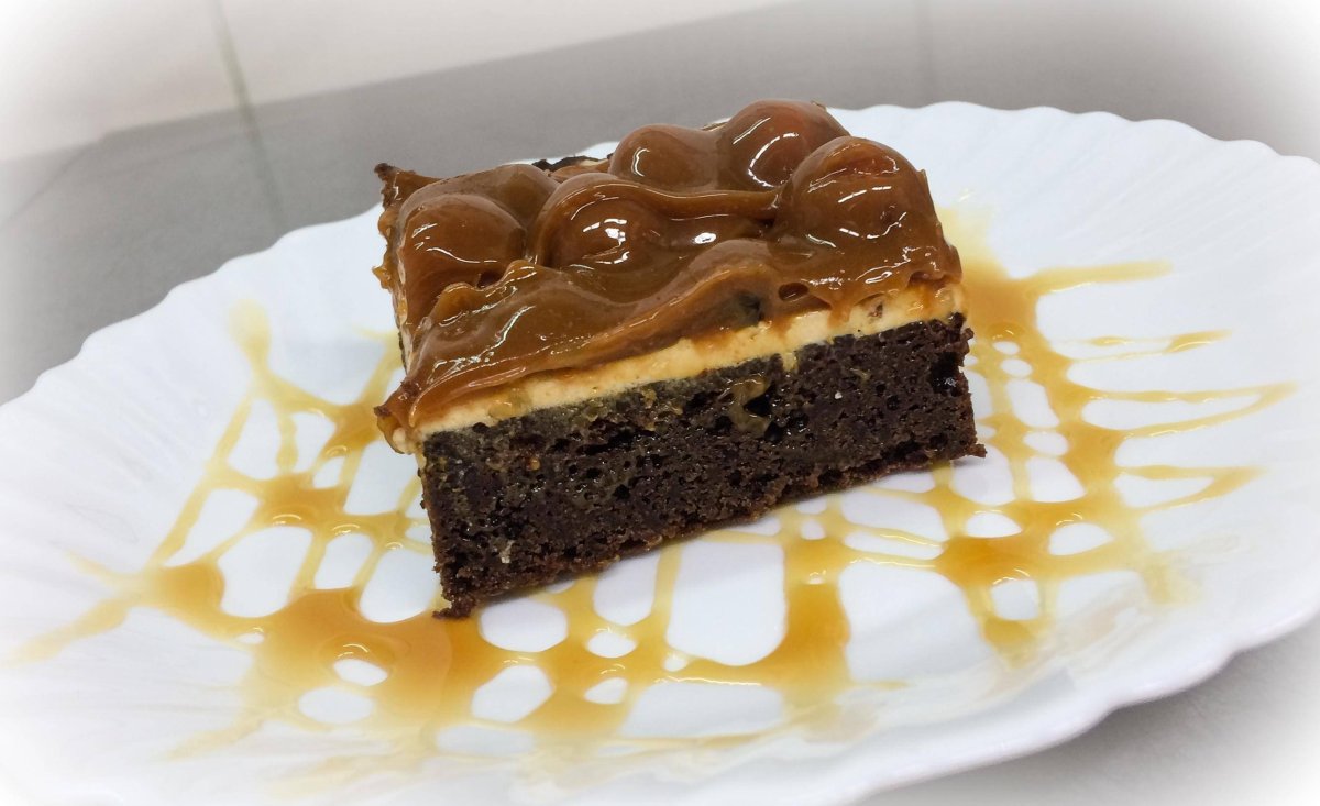 Ореховый торт с грецкими орехами и сгущенкой