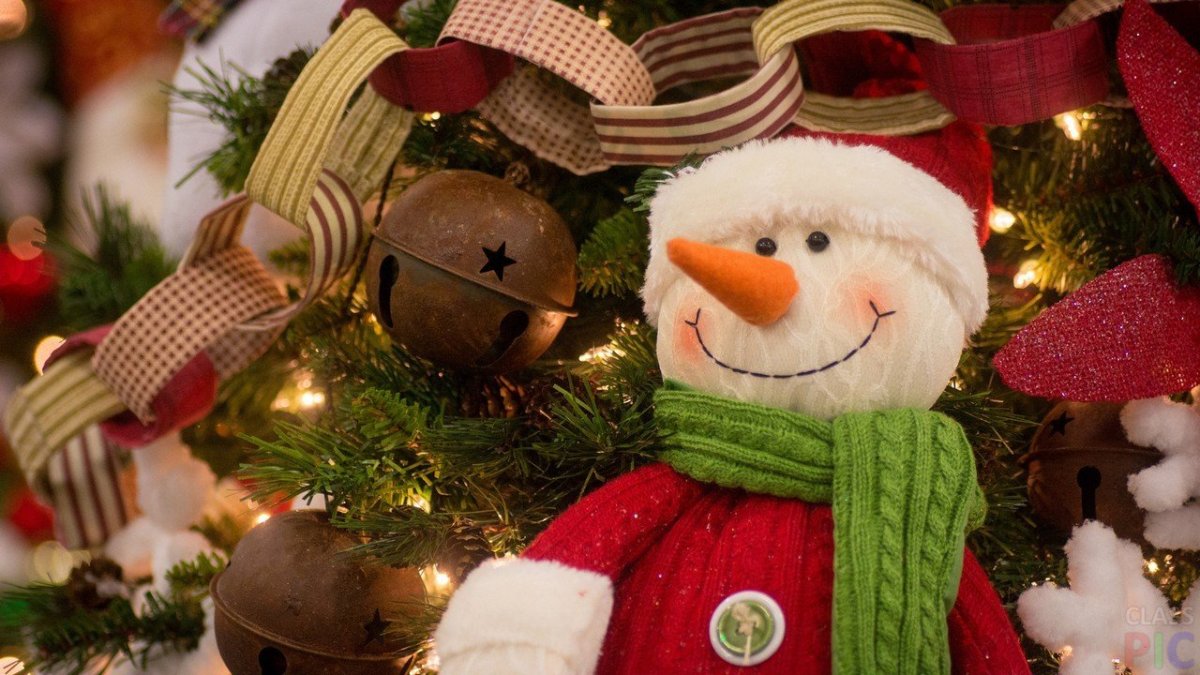 Новогодний Снеговик