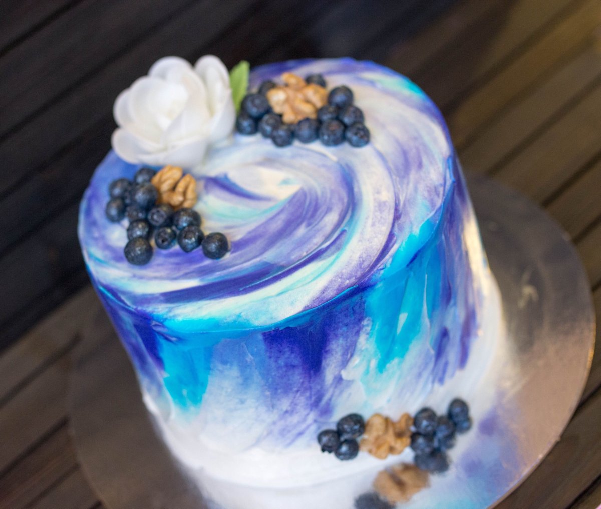 Торт с подтеками