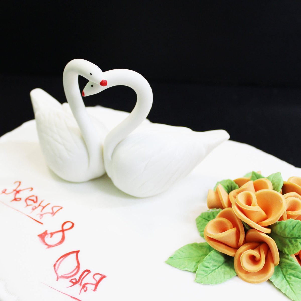 Украшение свадебного торта