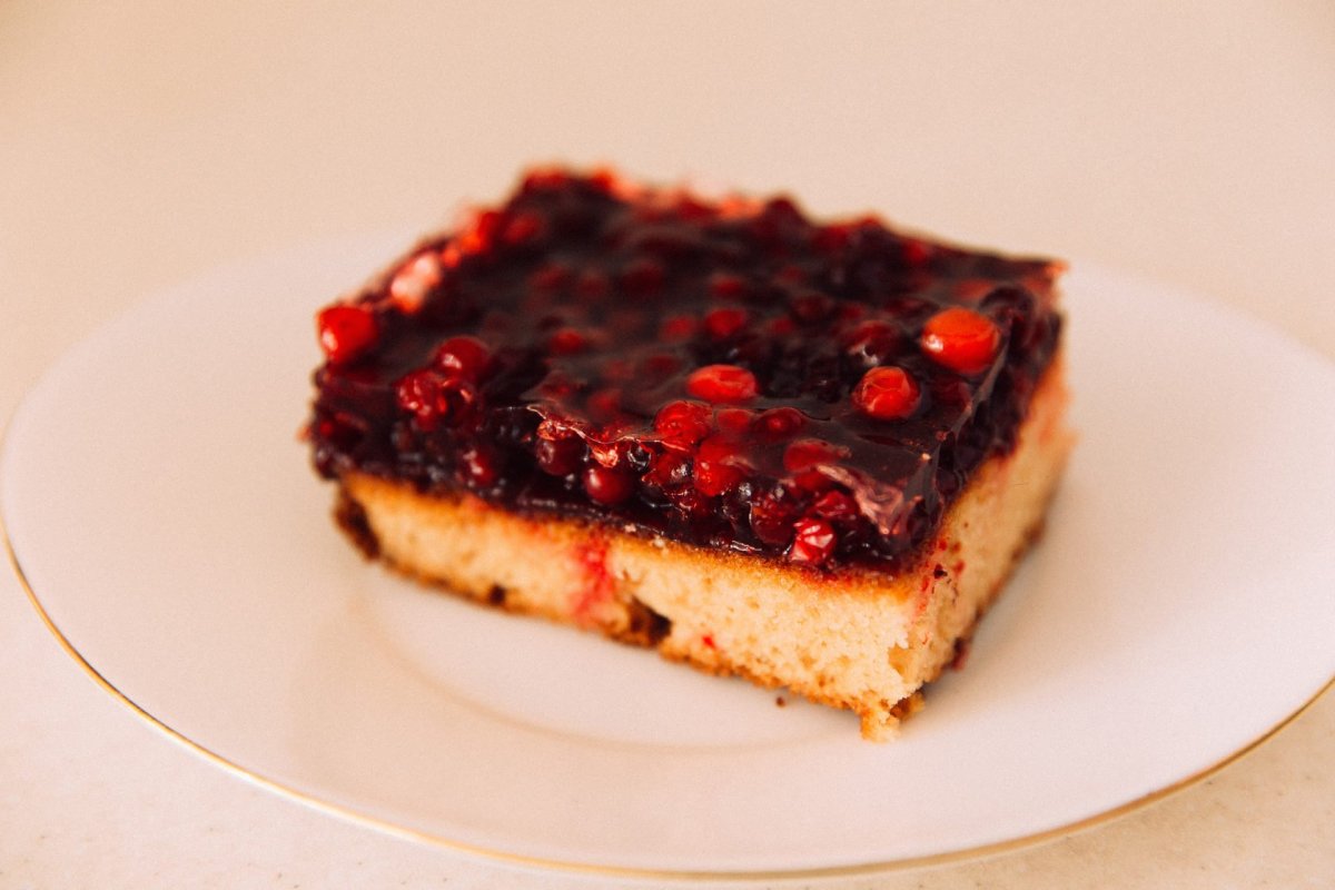 Торт с брусникой