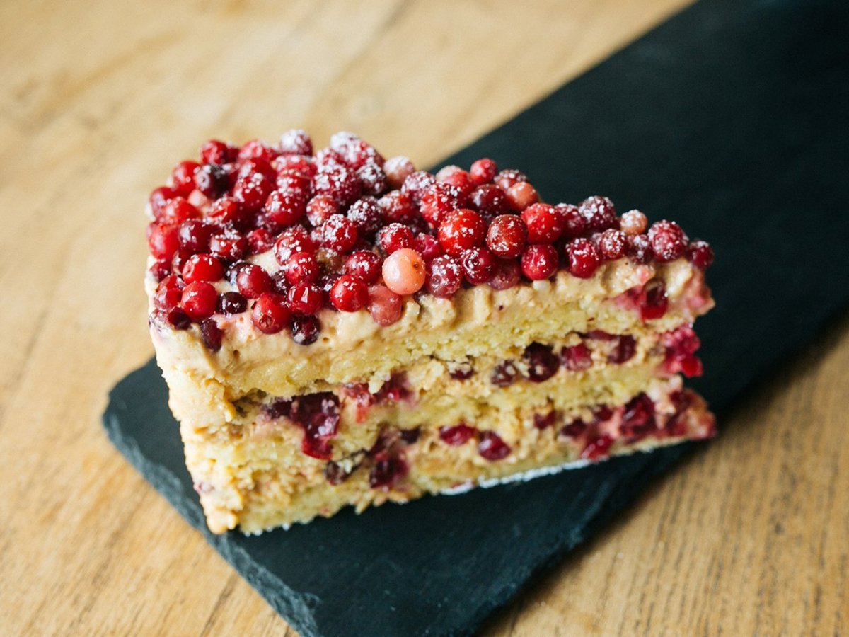 Торт с клюквой