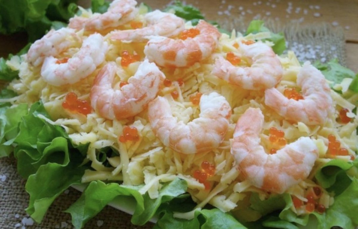 Тартар с креветками и авокадо