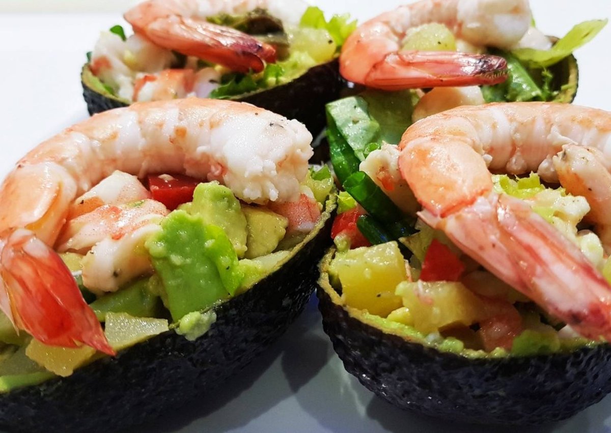 Нежный салат с креветками и морковью