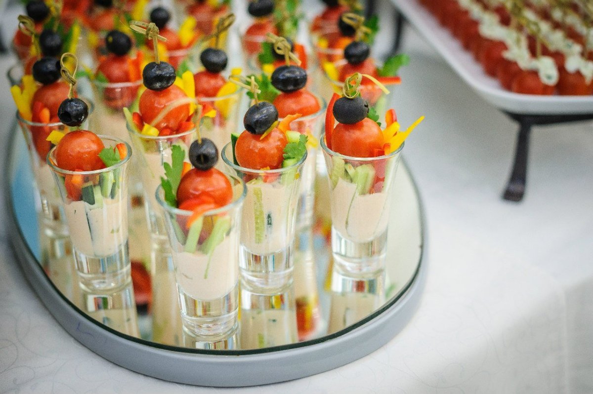 Фуршетные закуски из фруктов