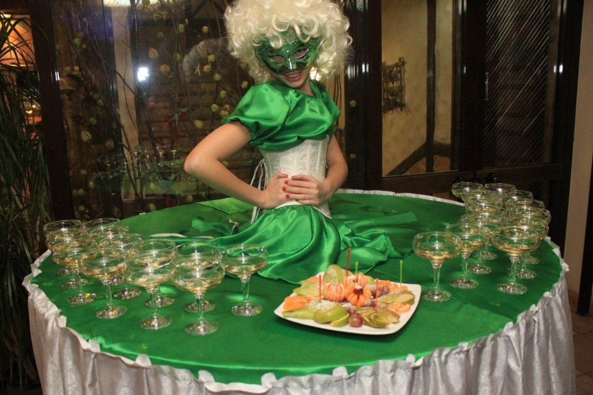 Леди Фуршет Космическая