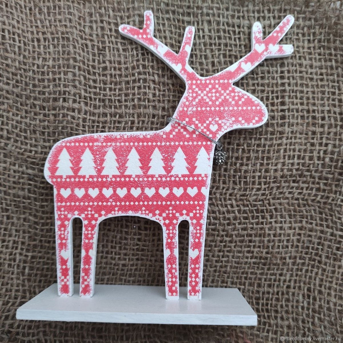 Новогодний олень