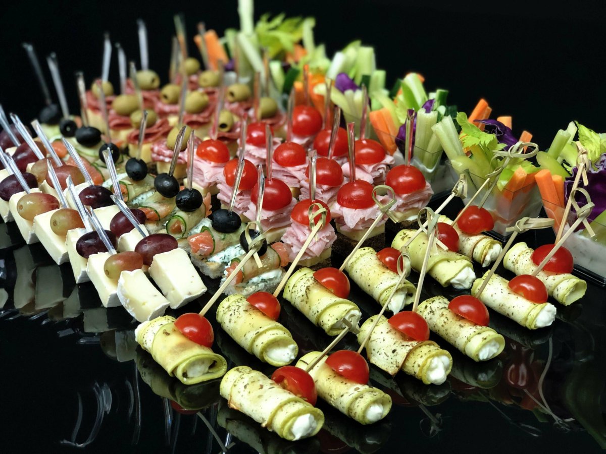 Канапе Капрезе