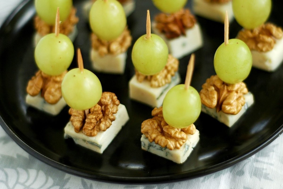 Фуршетные закуски в ложках