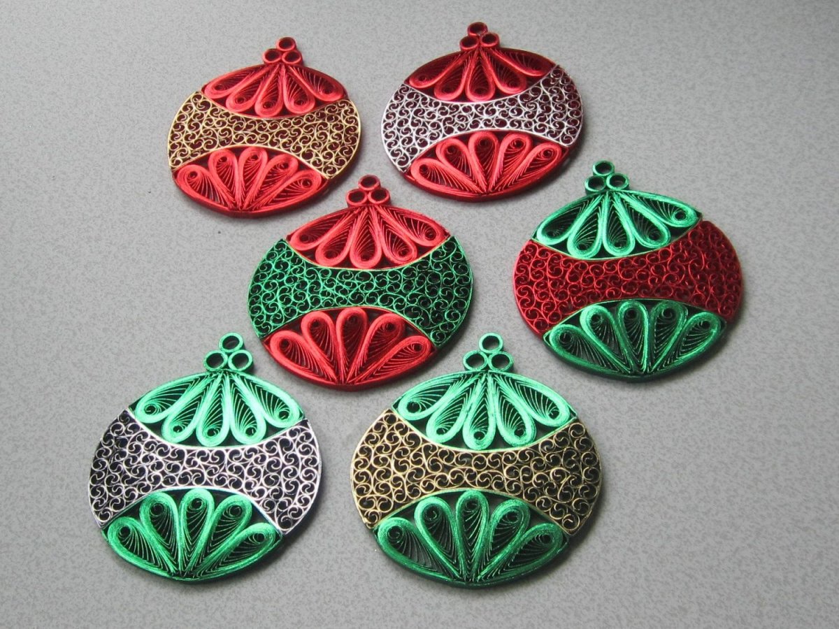 Елочные украшения квиллинг