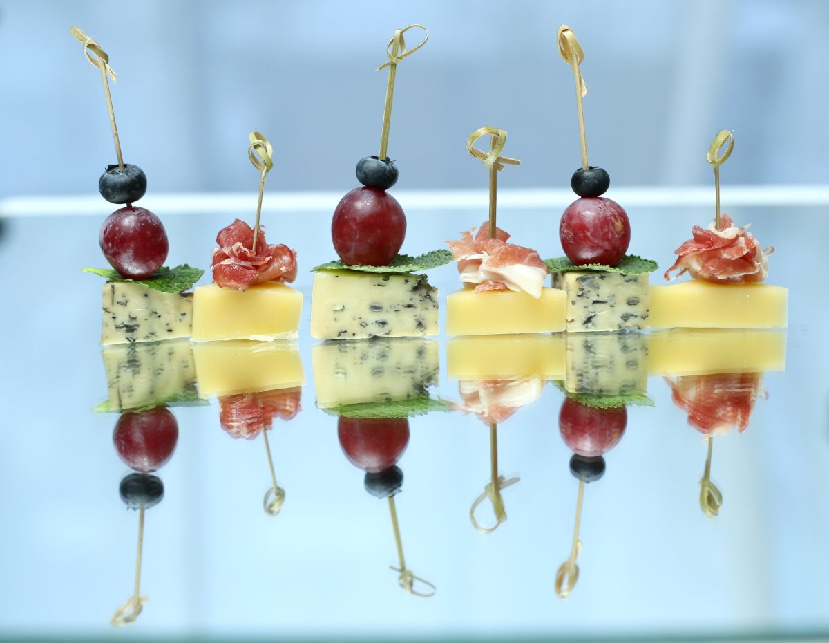 Канапе с дор Блю