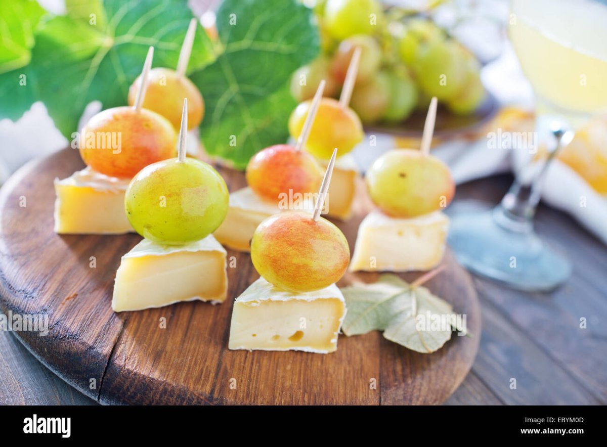 Плавленые сыры, канапе, красивая подача