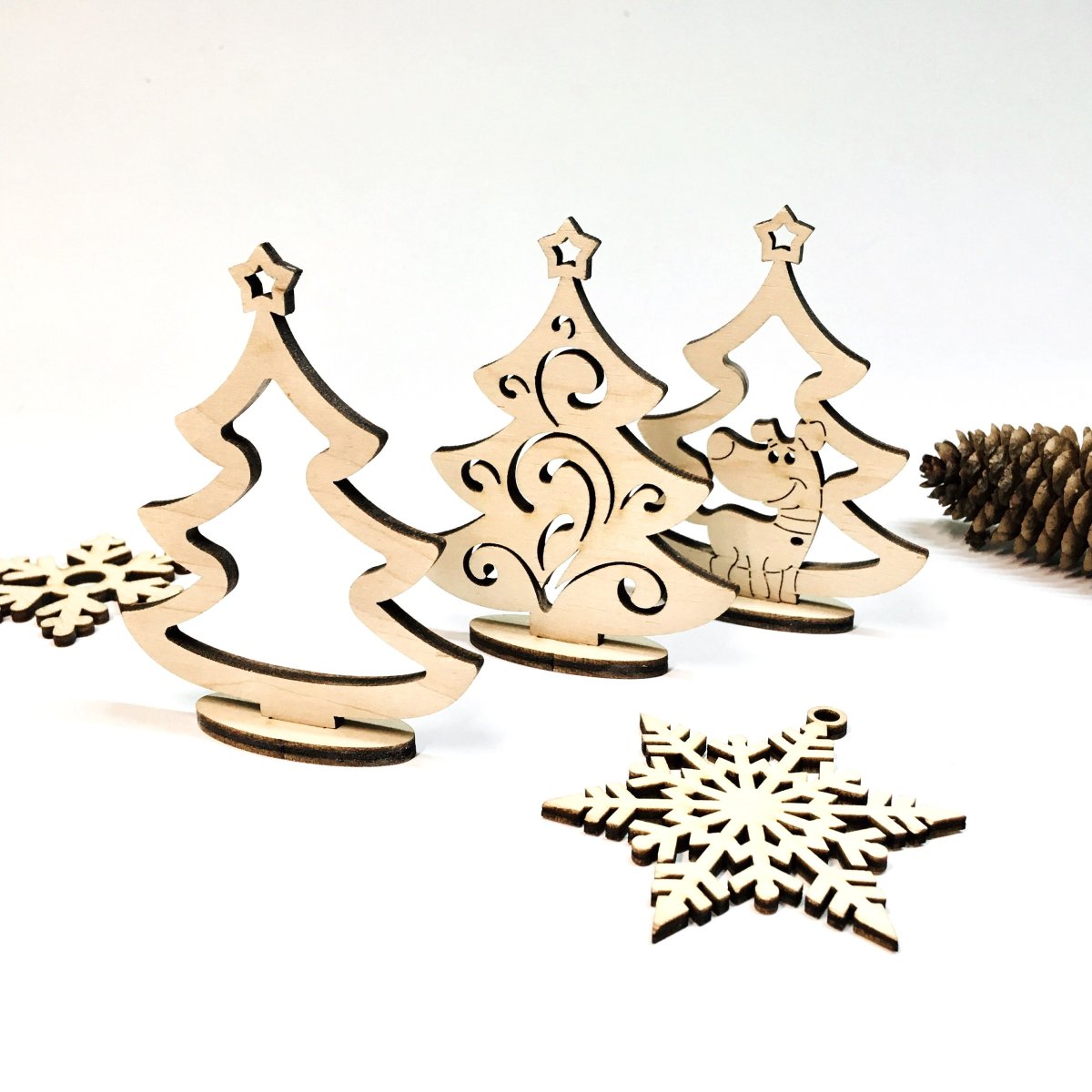 Новогодние украшения из фанеры