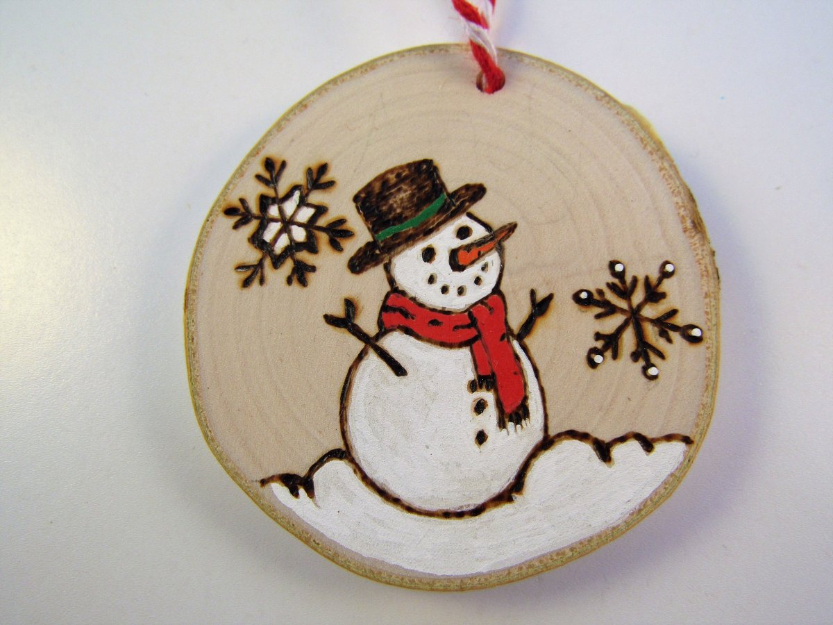 Выжигание на спилах на новый год