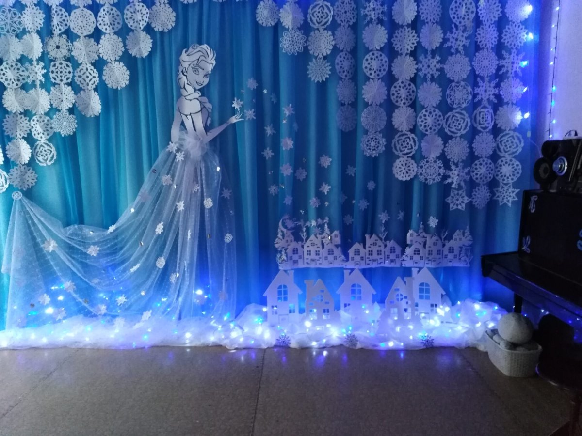 Украшение музыкального зала