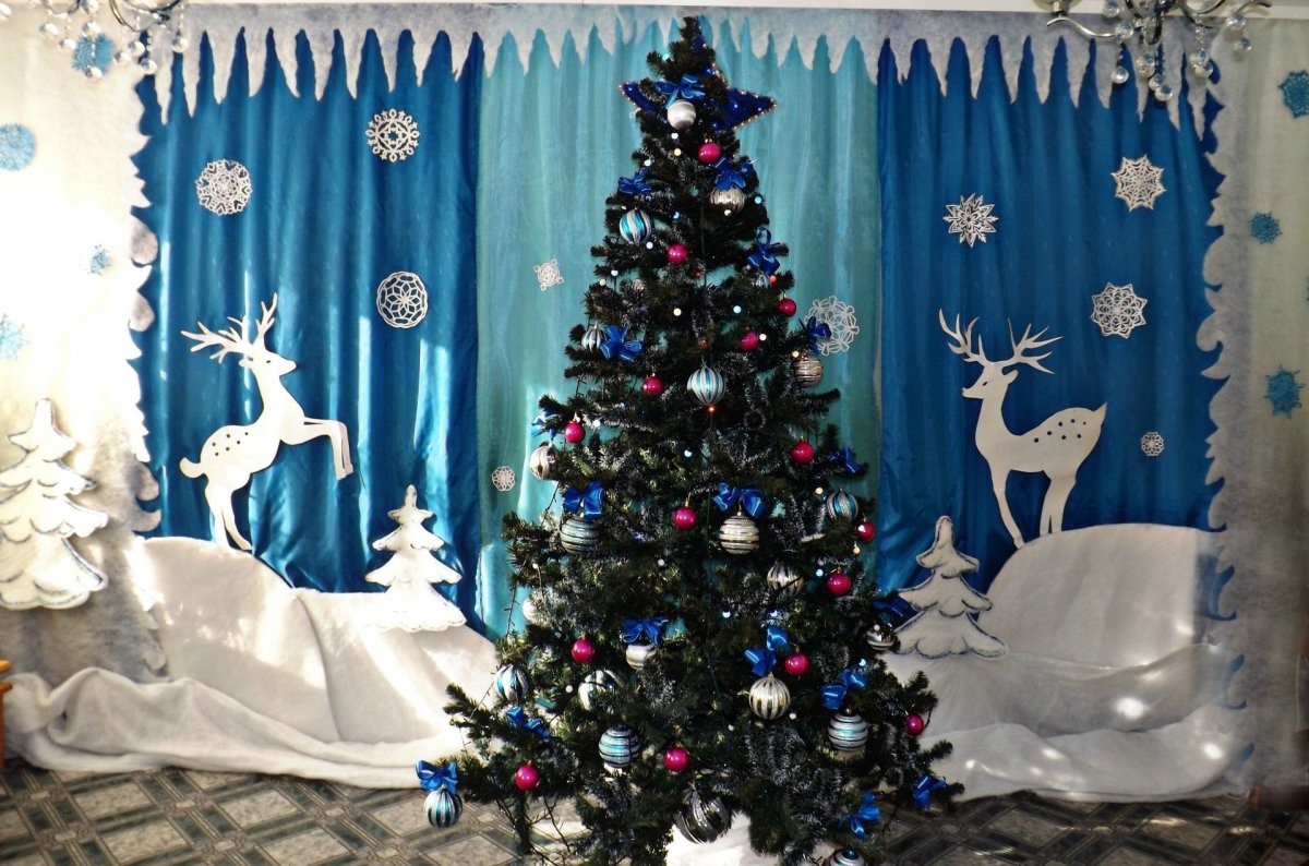 Украшение музыкального зала зима было стало