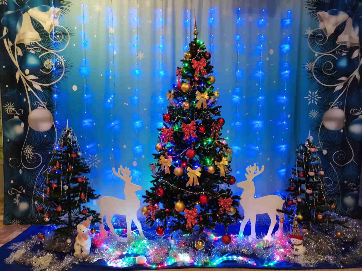 Новогоднее украшение музыкального зала