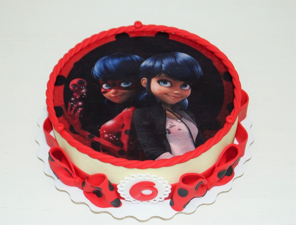 Торт леди баг с фотопечатью
