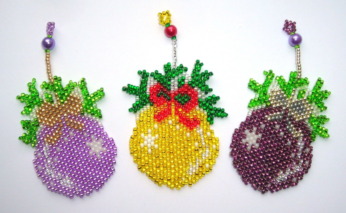 Бисерные новогодние композиции