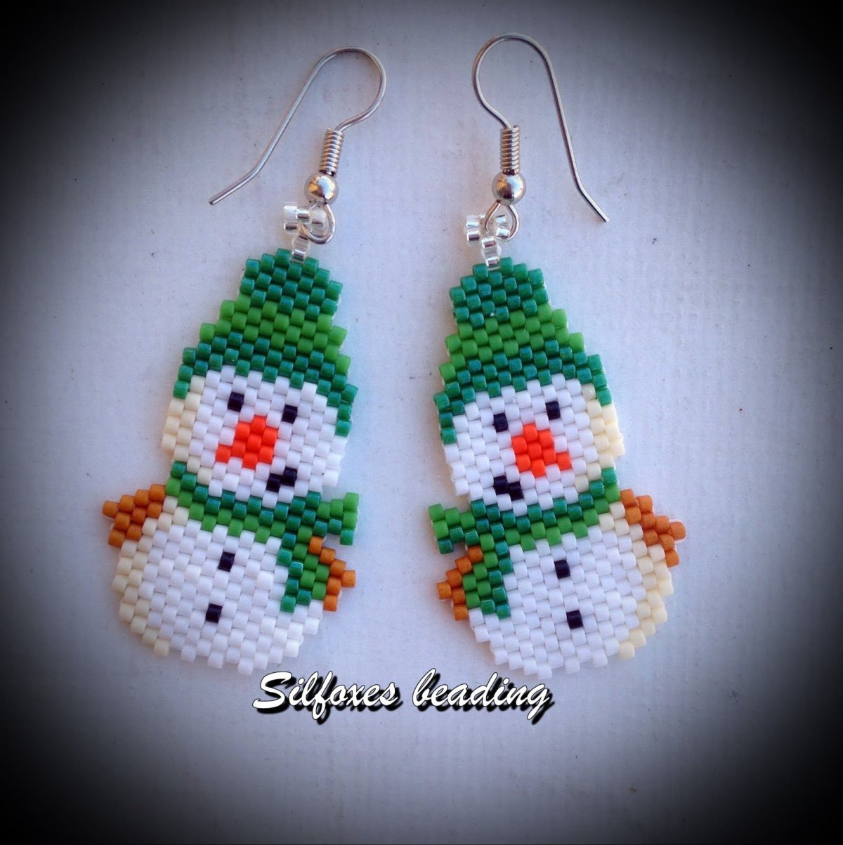 Брошки на фетре новогодние