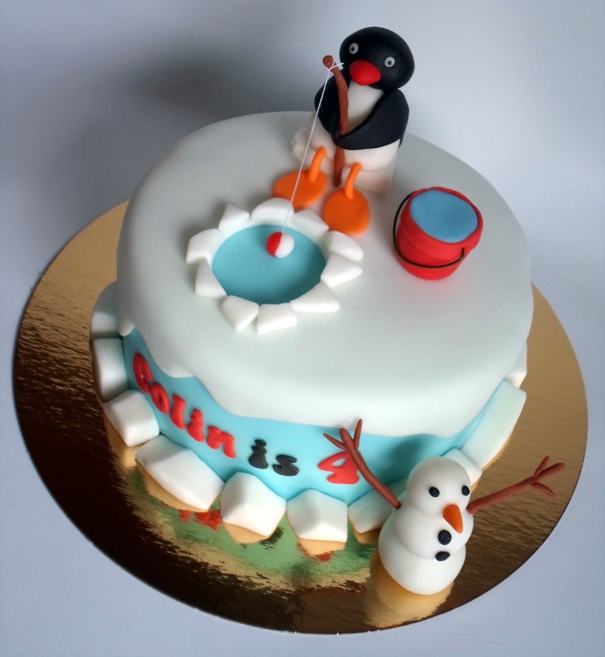 Торт с пингвином для мальчиков
