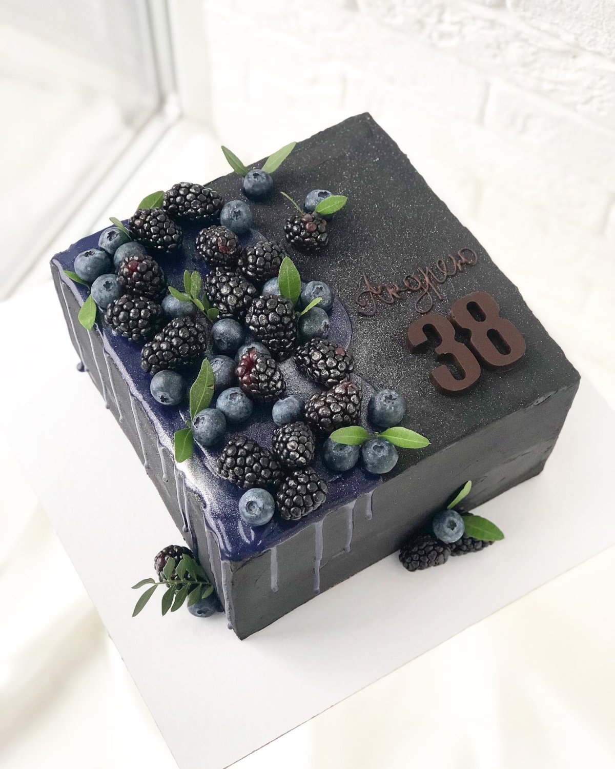 Украшение квадратного торта