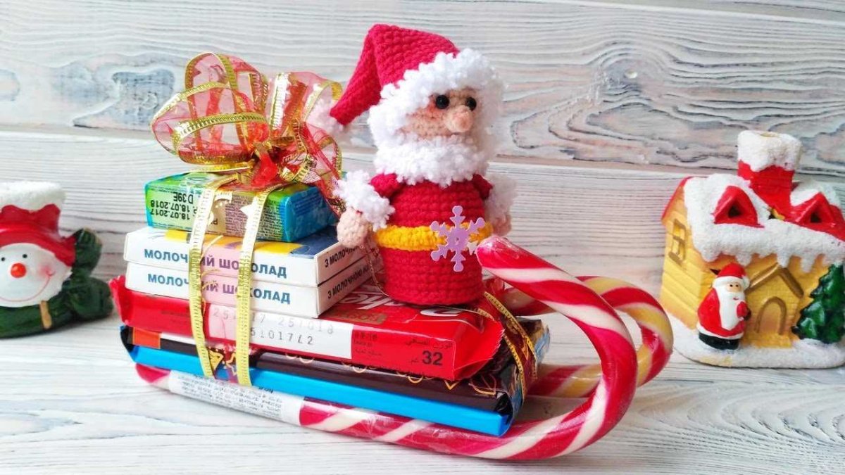 Новогодние детские подарки для детей