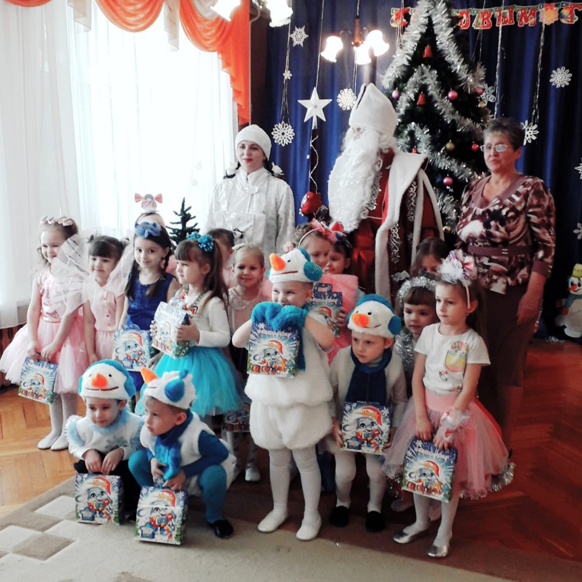 Новогодние подарки для детей