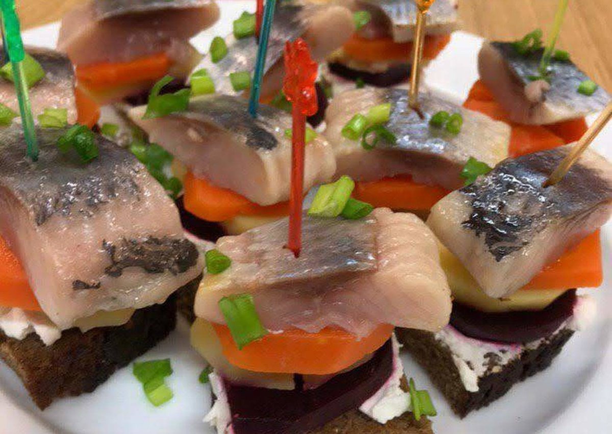 Борщ в буханке хлеба