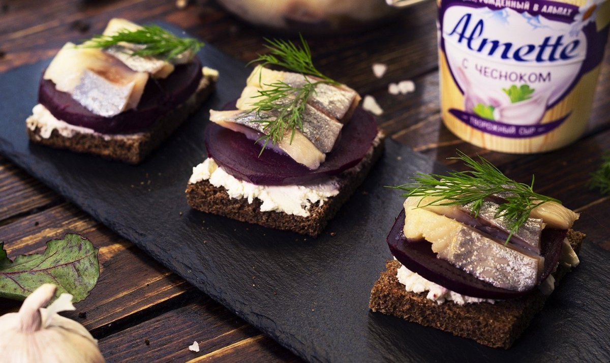 Бутерброды с салом