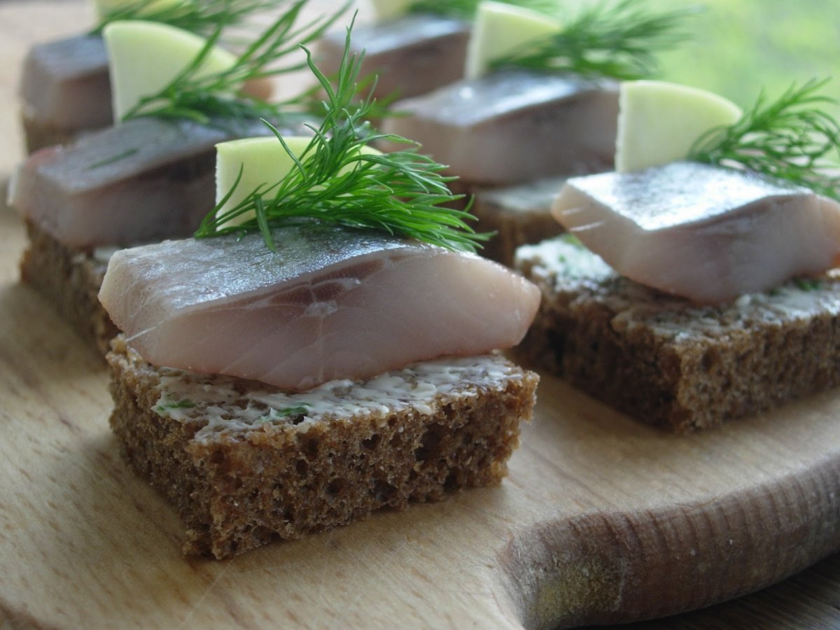 Бородинский хлеб с салом