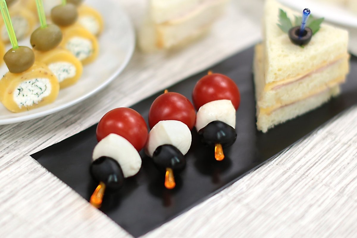 Канапе фетакса оливки