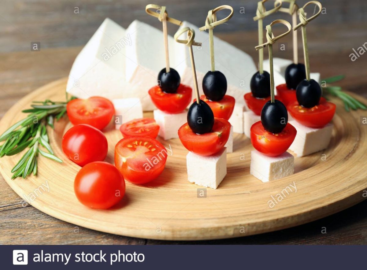 Канапе брынза черри маслины