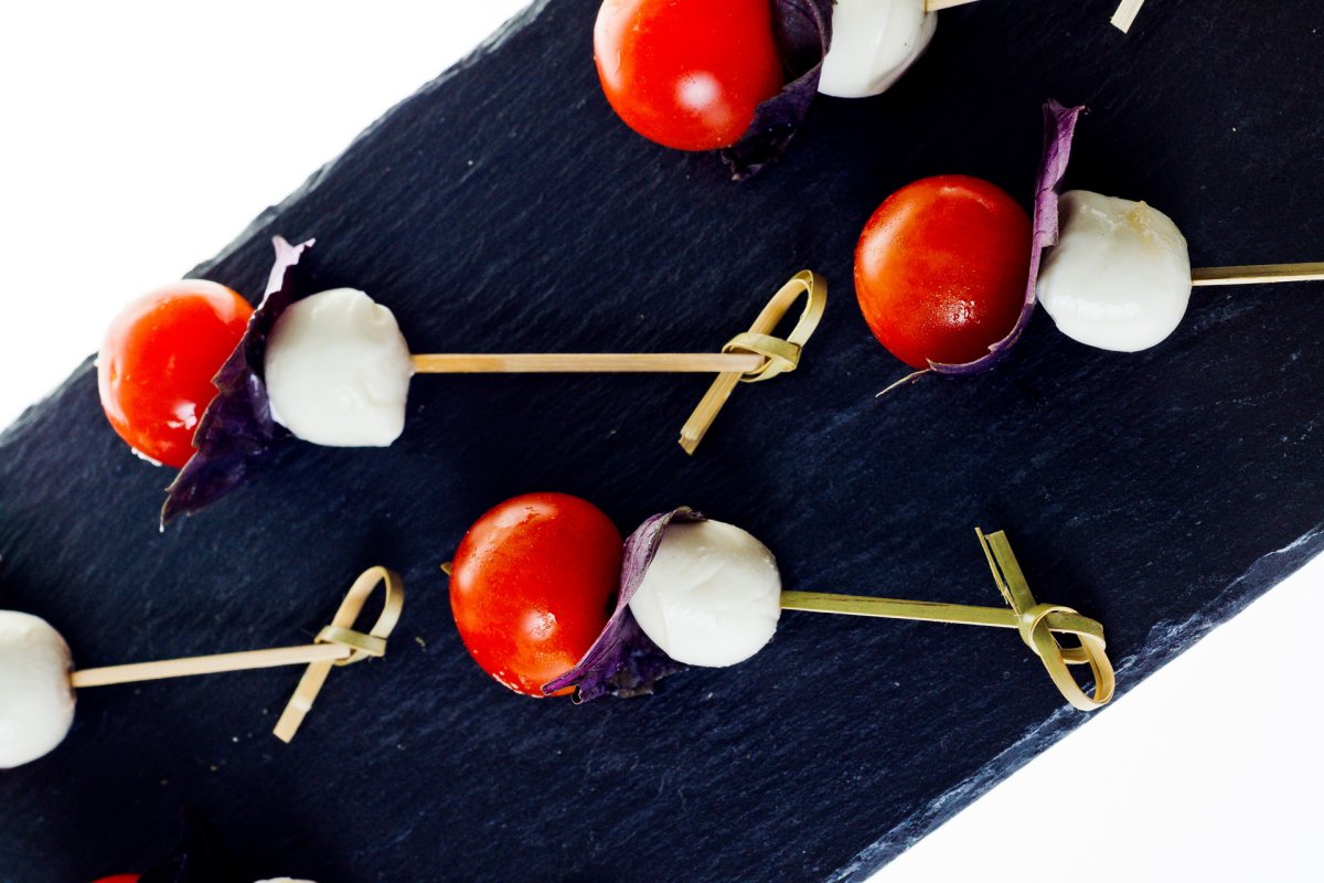 Канапе Фета помидоры черри