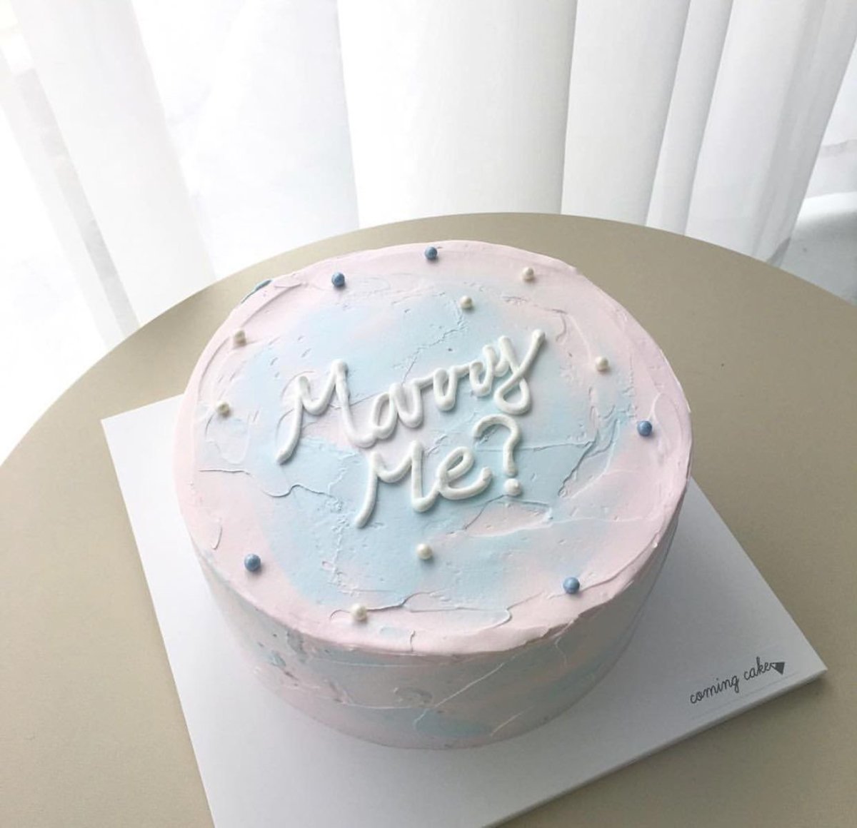 Стильный торт на день рождения