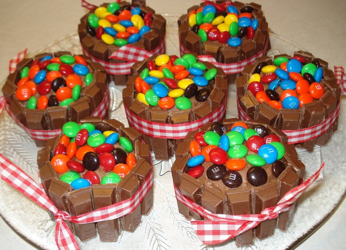 Торт из киндера и ммдемса