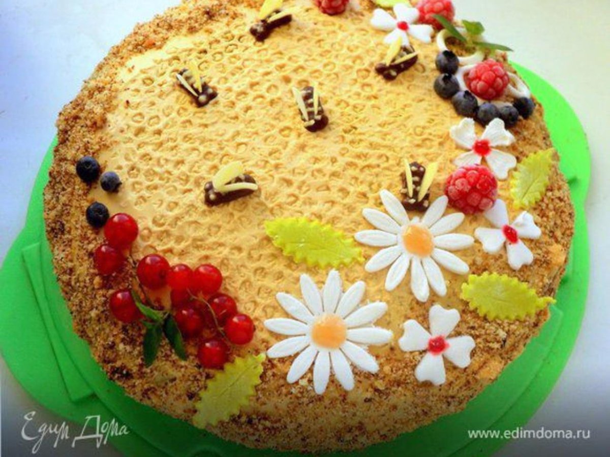 Украшение торта Рыжик