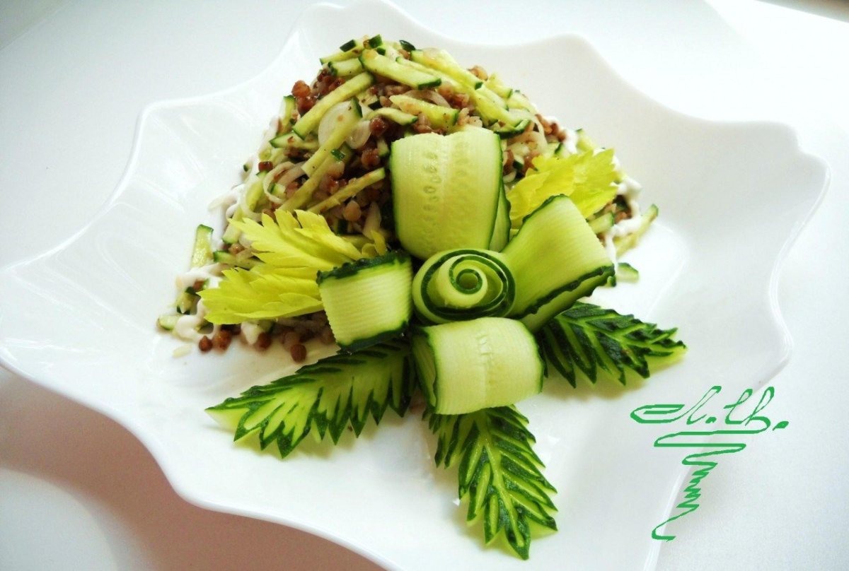 Оригинальная подача салатов