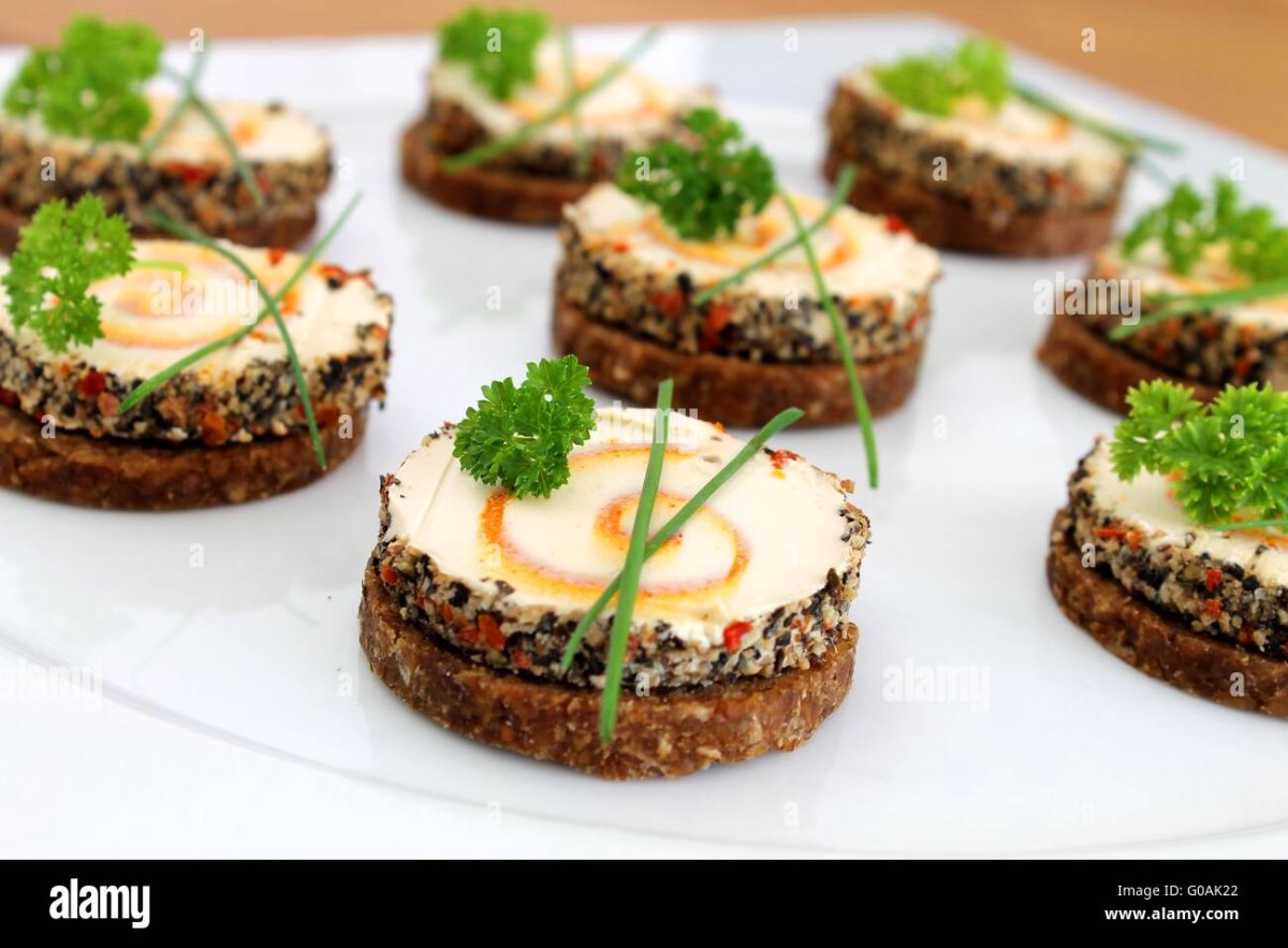 Бутерброды с паштетом