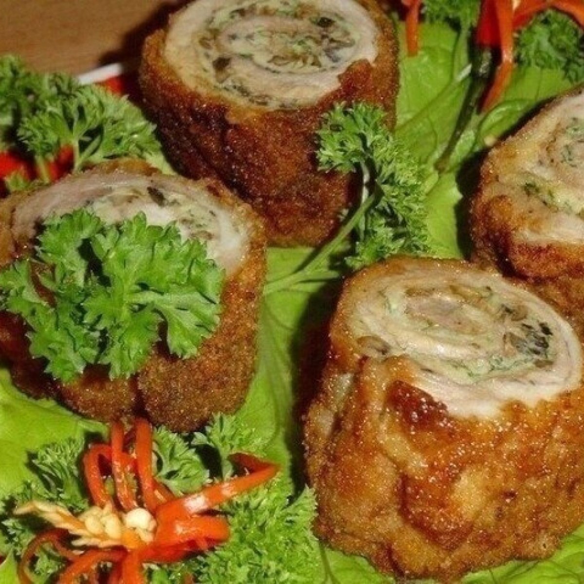 Закуска в корзиночках тарталетках