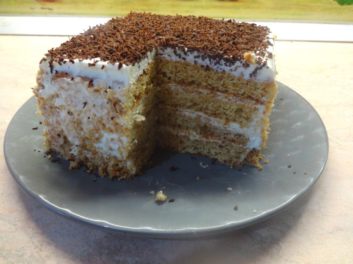 Медовый торт со сметанным кремом