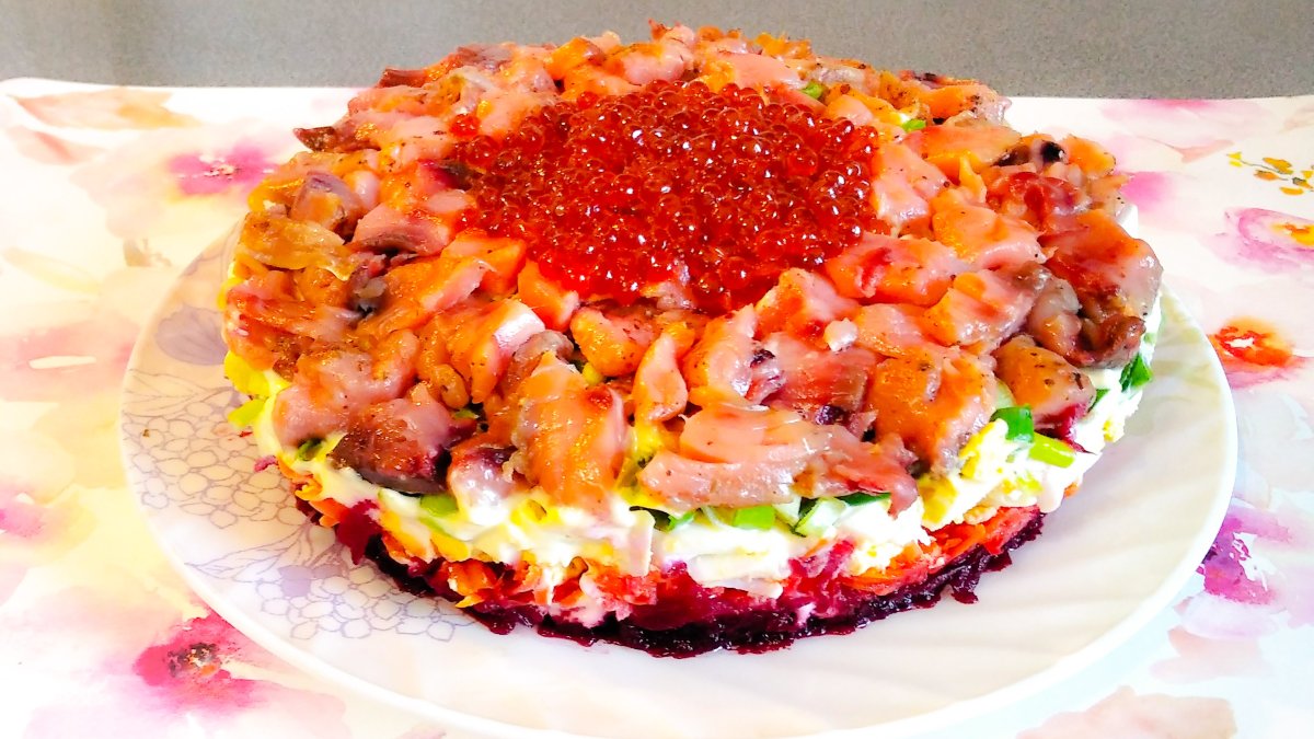 Слоёный салат «генеральский»